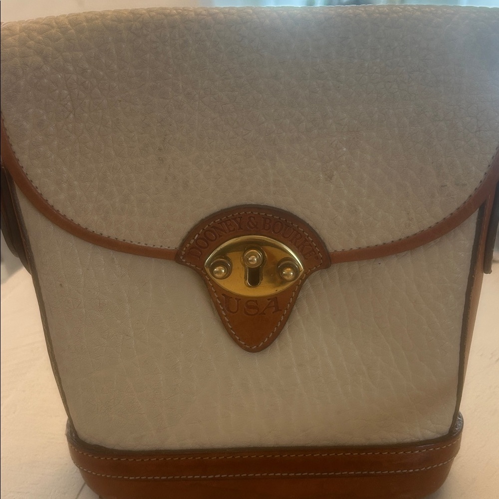 Vintage Dooney & Bourke AWL Calvary Spectator Taupe Brown Leather Crossbody Bag - Picture 2 of 9